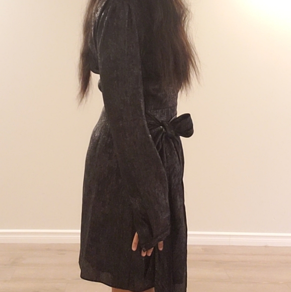 MICHAEL KORS Crew Neck Mini Dress - Picture 2 of 5